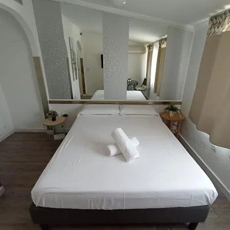 San Antonio Carihuela Aptos. Sun & *