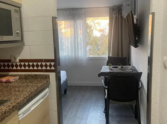 San Antonio Carihuela Aptos. Sun & *